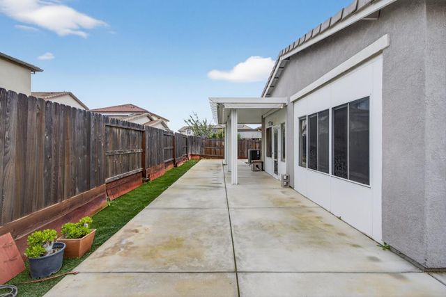 9223 Sweet Acacia Way, Sacramento, CA 95829