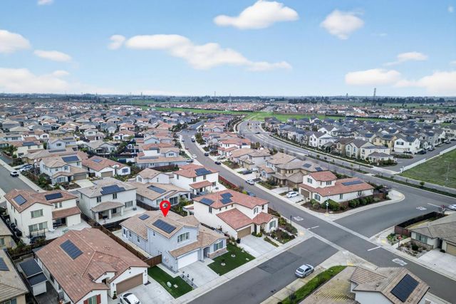 9223 Sweet Acacia Way, Sacramento, CA 95829