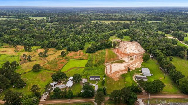 23611 Riley Rd, Pride, LA 70770