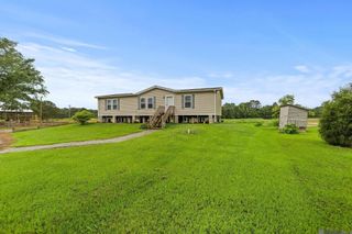 23611 Riley Rd, Pride, LA 70770