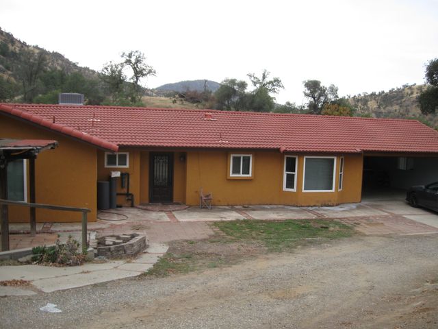 35548 Hummingbird Lane, Yokuts Valley, CA 93675