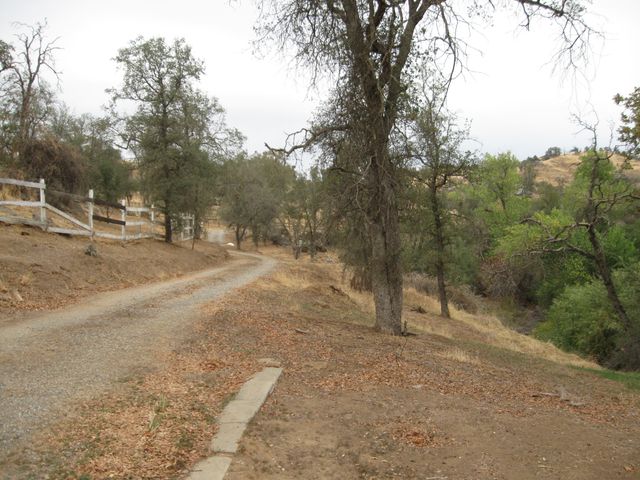 35548 Hummingbird Lane, Yokuts Valley, CA 93675