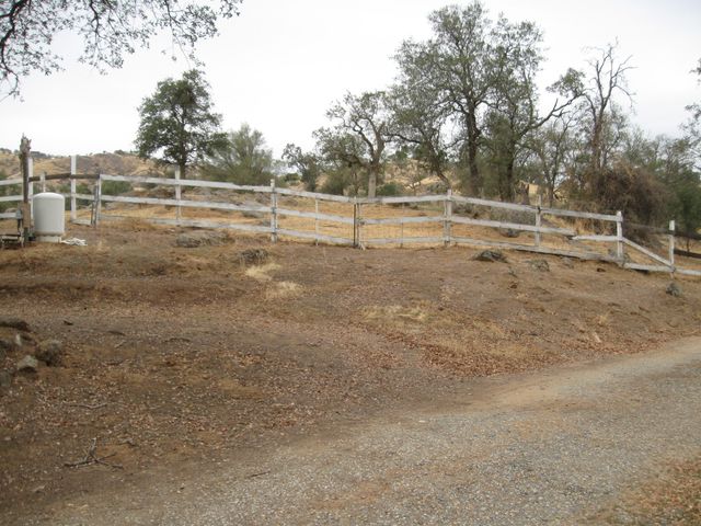 35548 Hummingbird Lane, Yokuts Valley, CA 93675