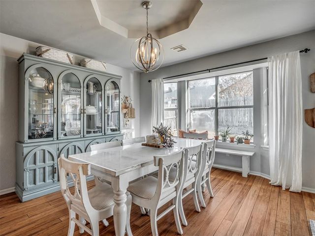 17204 Valley Crest, Edmond, OK 73012