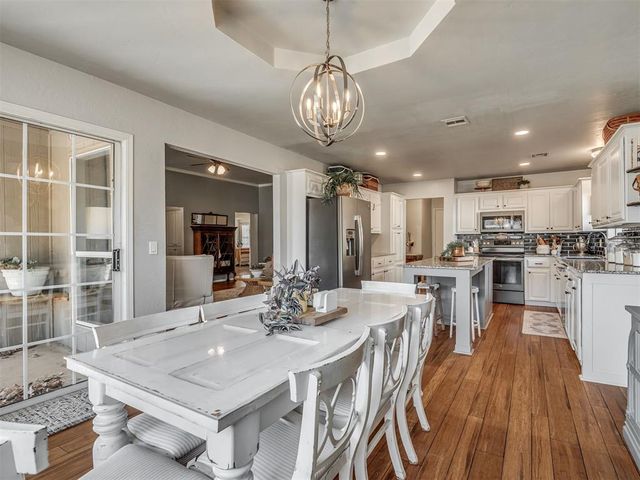 17204 Valley Crest, Edmond, OK 73012