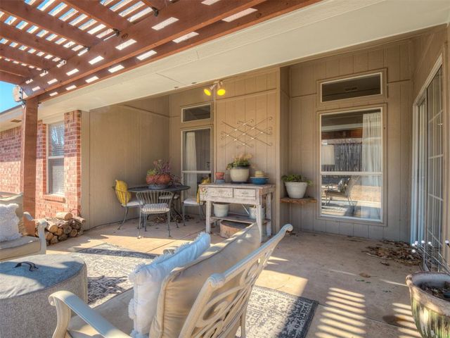 17204 Valley Crest, Edmond, OK 73012