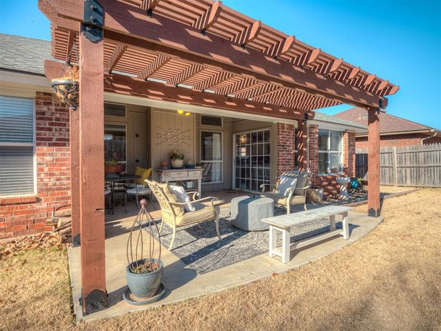 17204 Valley Crest, Edmond, OK 73012