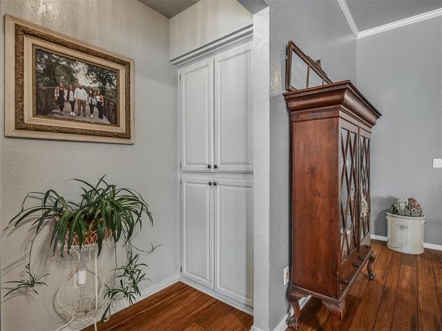 17204 Valley Crest, Edmond, OK 73012