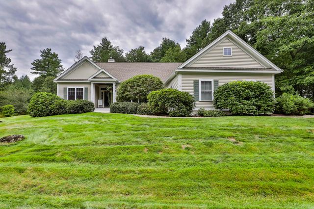 14 Hancock Drive, Bedford, NH 03110