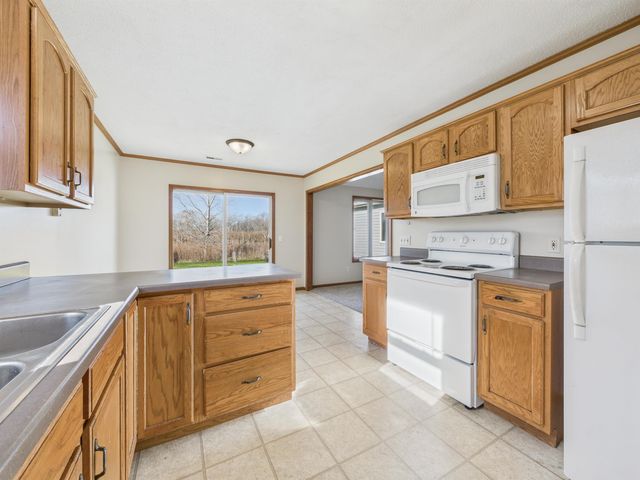 1106 Elias Murray Drive, Huntington, IN 46750