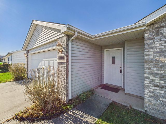 1106 Elias Murray Drive, Huntington, IN 46750
