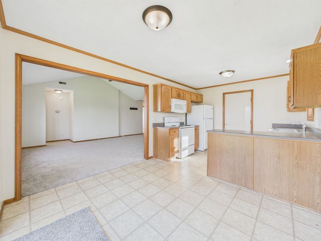 1106 Elias Murray Drive, Huntington, IN 46750