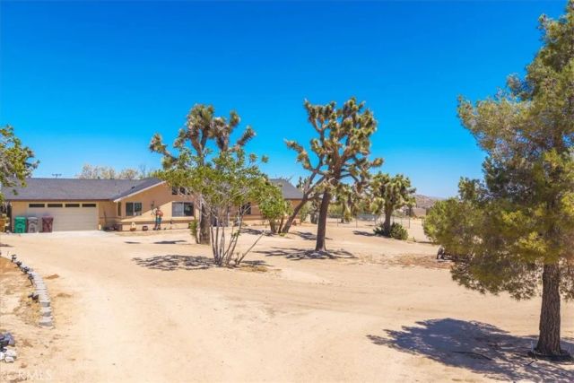 56810 Chipmunk Trail, Yucca Valley, CA 92284
