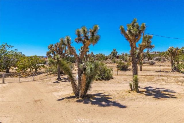 56810 Chipmunk Trail, Yucca Valley, CA 92284
