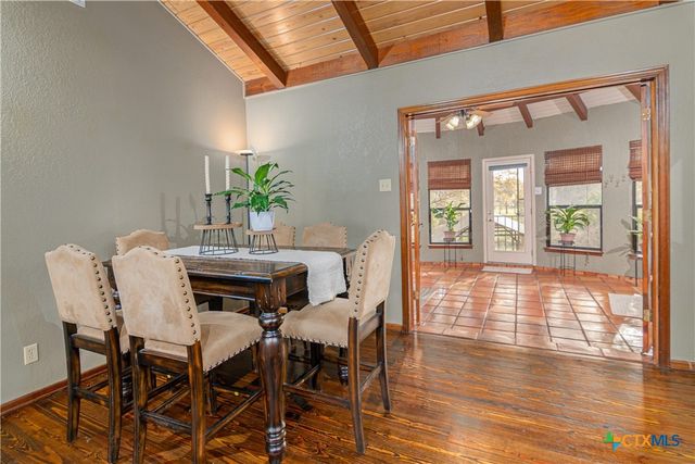 110 Lakeside Drive, Seguin, TX 78155