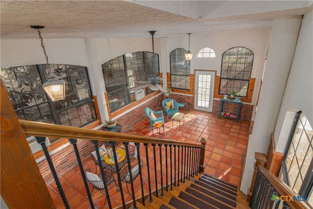 110 Lakeside Drive, Seguin, TX 78155