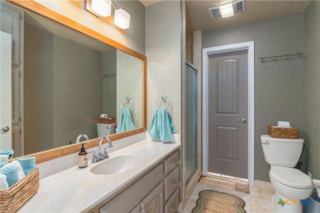 110 Lakeside Drive, Seguin, TX 78155