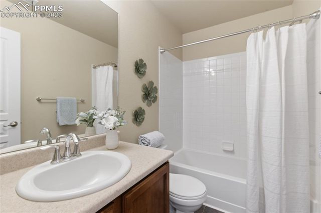 5621 Saint Patrick View, Colorado Springs, CO 80923