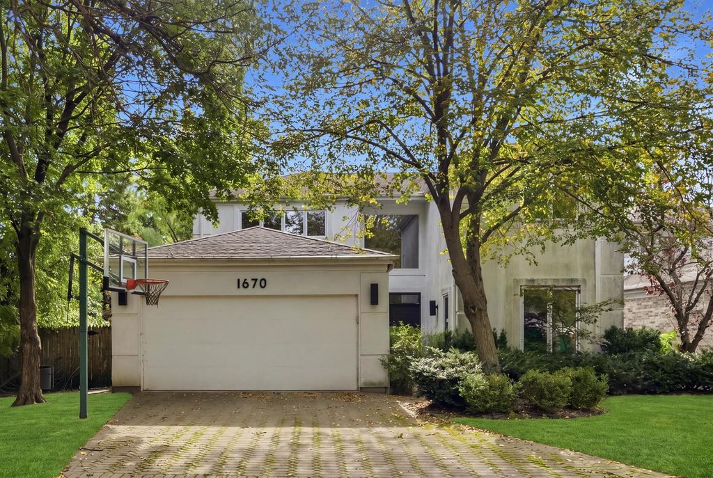 1670 Strath Erin Road, Highland Park, IL 60035 — exterior