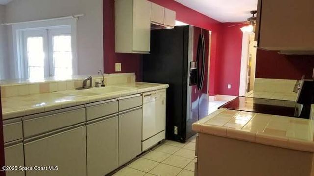 840 Cortland Avenue NW, Palm Bay, FL 32907