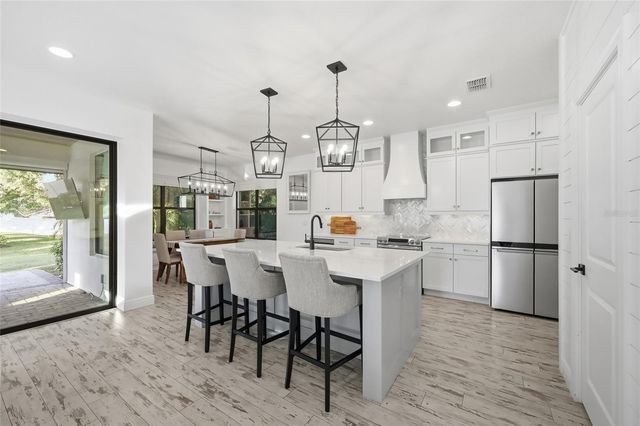 1033 WILKS AVENUE, Orlando, FL 32809