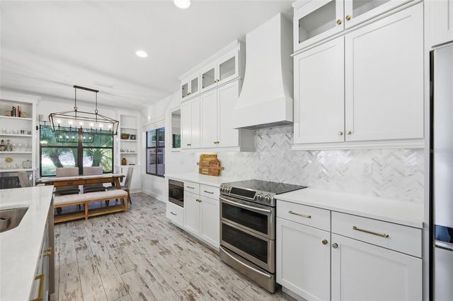 1033 WILKS AVENUE, Orlando, FL 32809