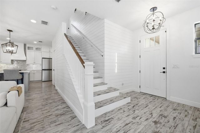 1033 WILKS AVENUE, Orlando, FL 32809