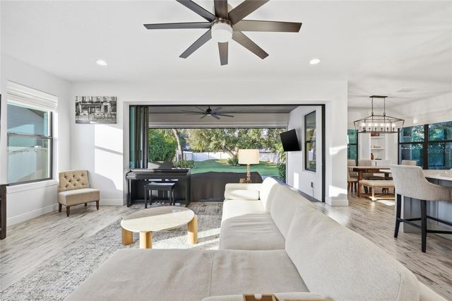 1033 WILKS AVENUE, Orlando, FL 32809