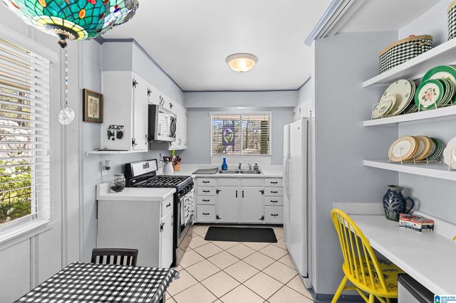 3416 LAUREL VIEW LANE, Hoover, AL 35216