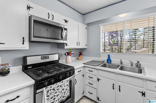 3416 LAUREL VIEW LANE, Hoover, AL 35216