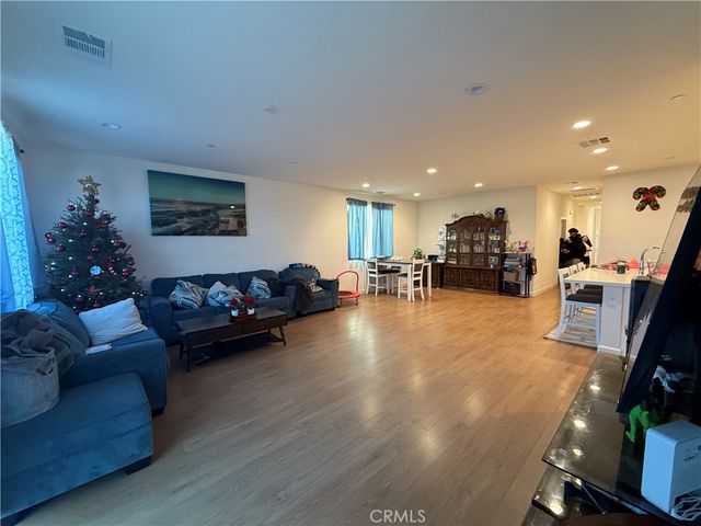 13042 Lancaster, Hesperia, CA 92344