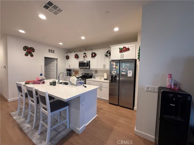 13042 Lancaster, Hesperia, CA 92344
