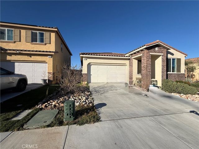 13042 Lancaster, Hesperia, CA 92344