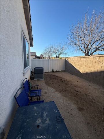 13042 Lancaster, Hesperia, CA 92344