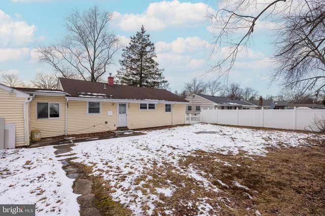 44 MATTHEW DR, Hamilton, NJ 08690