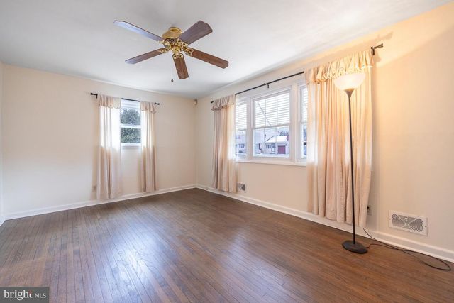 44 MATTHEW DR, Hamilton, NJ 08690