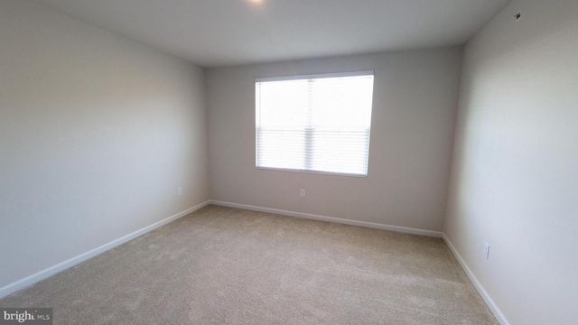 289 HAMILTON LN, Coatesville, PA 19320