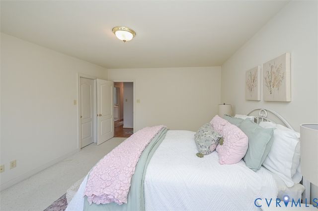 2825 Oak Point Ln, Henrico, VA 23233
