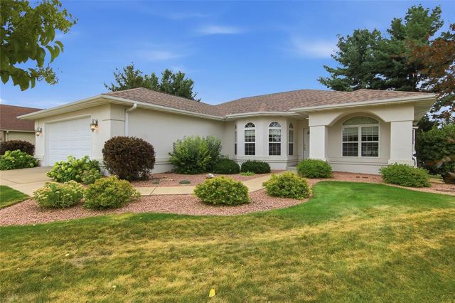 1807 Pine Park Drive, Eau Claire, WI 54701
