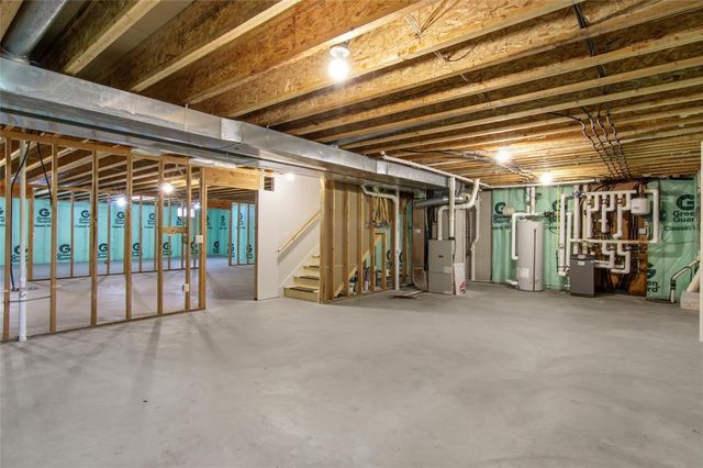 1807 Pine Park Drive, Eau Claire, WI 54701