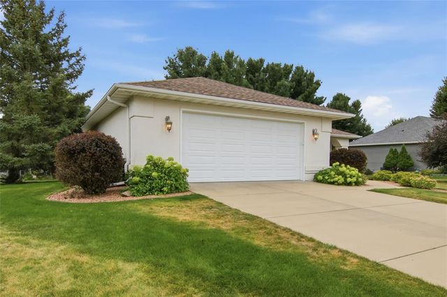 1807 Pine Park Drive, Eau Claire, WI 54701