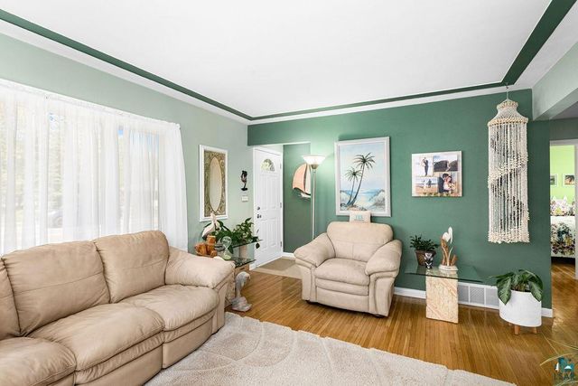 4604 Glenwood Street, Duluth, MN 55804