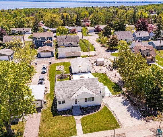 4604 Glenwood Street, Duluth, MN 55804