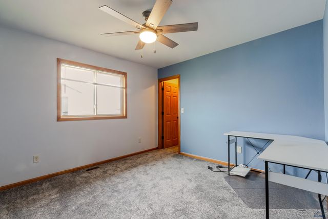 722 RADIAL LN, Box Elder, SD 57719