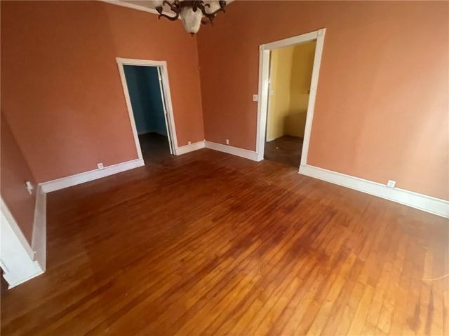 724 E Clinton Street, Clinton, MO 64735