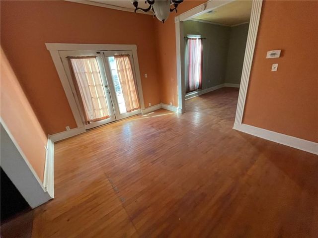 724 E Clinton Street, Clinton, MO 64735