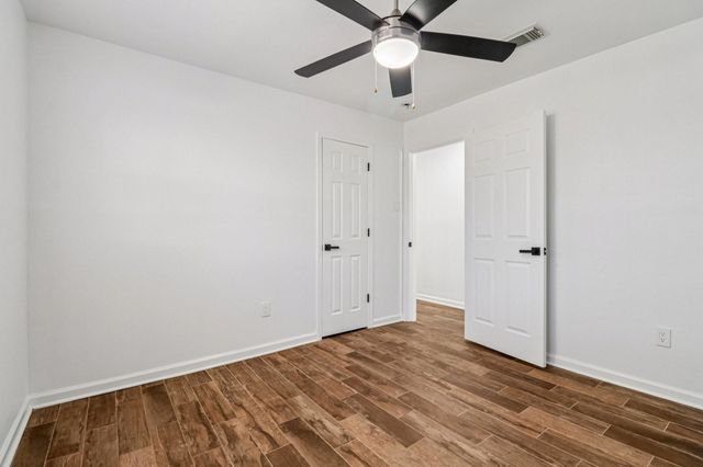 7114 Bayou Forest Drive, Houston, TX 77088