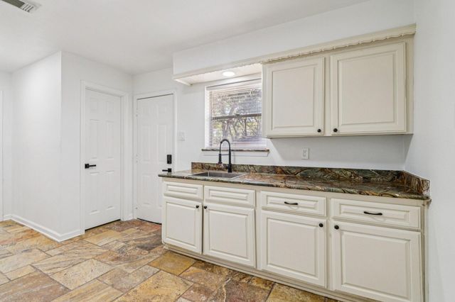 7114 Bayou Forest Drive, Houston, TX 77088