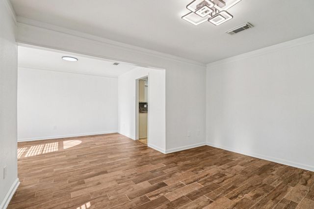 7114 Bayou Forest Drive, Houston, TX 77088