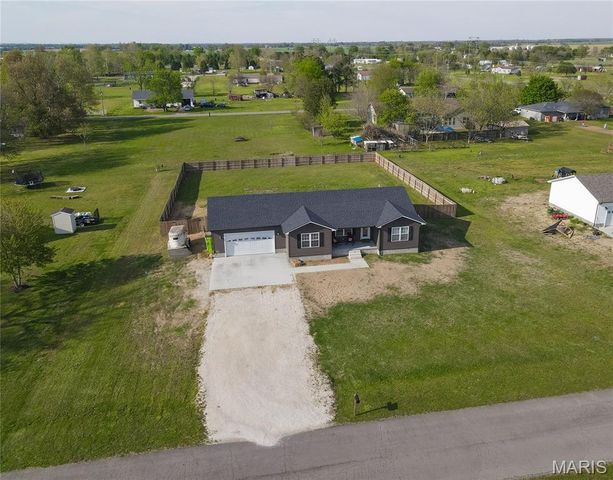 166 Cypress Drive, Sikeston, MO 63801